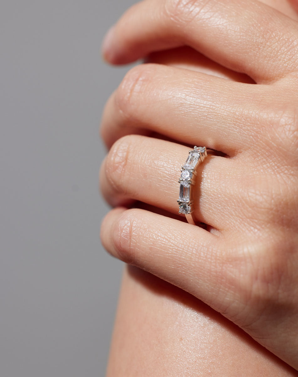 Stella Ring | 9ct White Gold