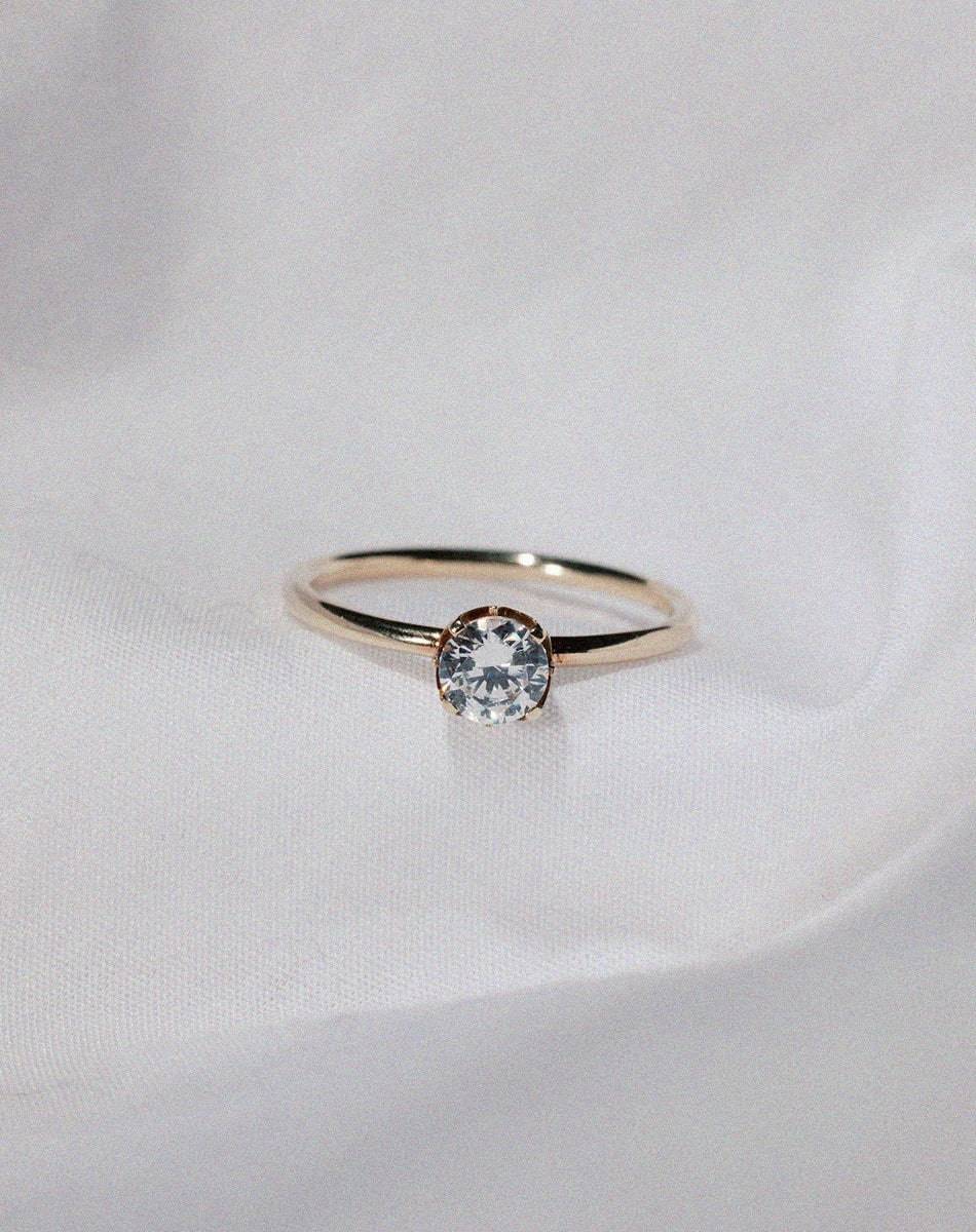 Signature Solitaire Ring | 14ct White Gold